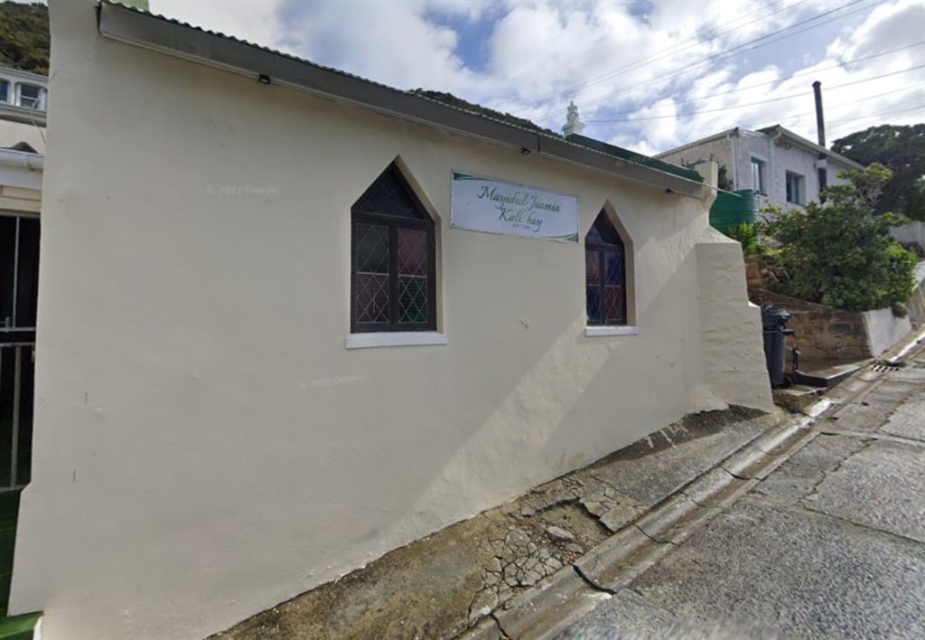 A motion of no confidence which removed a Kalk Bay mosque's committee has been declared unlawful by the Western Cape High Court. (Screenshot/Google Street View)