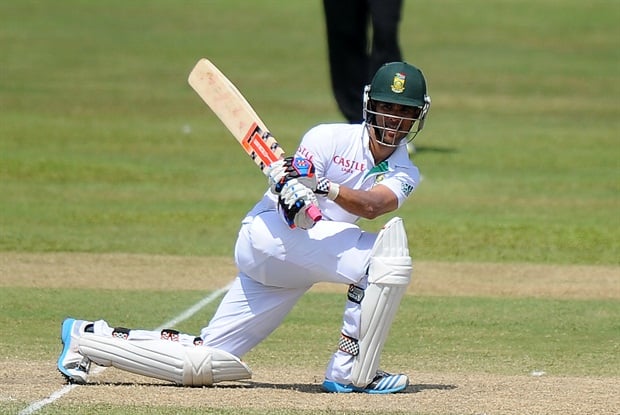 <strong><em>JP Duminy on his way to a fourth century in Test cricket... (AFP)</em></strong><br />