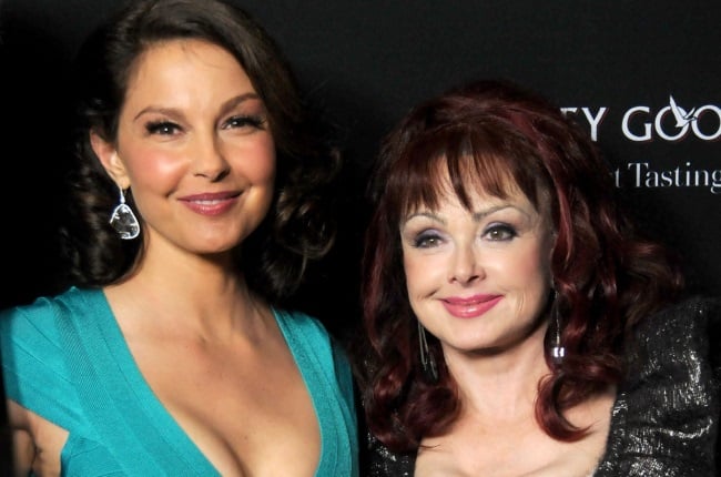 Ashley Judd has revealed how she's been dealing with her mother Naomi Judd's death. (PHOTO: Gallo Images/Getty Images)