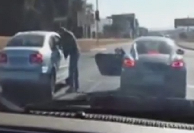 <b>STREET VIOLENCE:</b> This appalling exhibition of traffic road rage exploded in Wittkoppen Road, north of Johannesburg at the weekend and was videod by an eye-witness. <i>Image: YouTube</i>