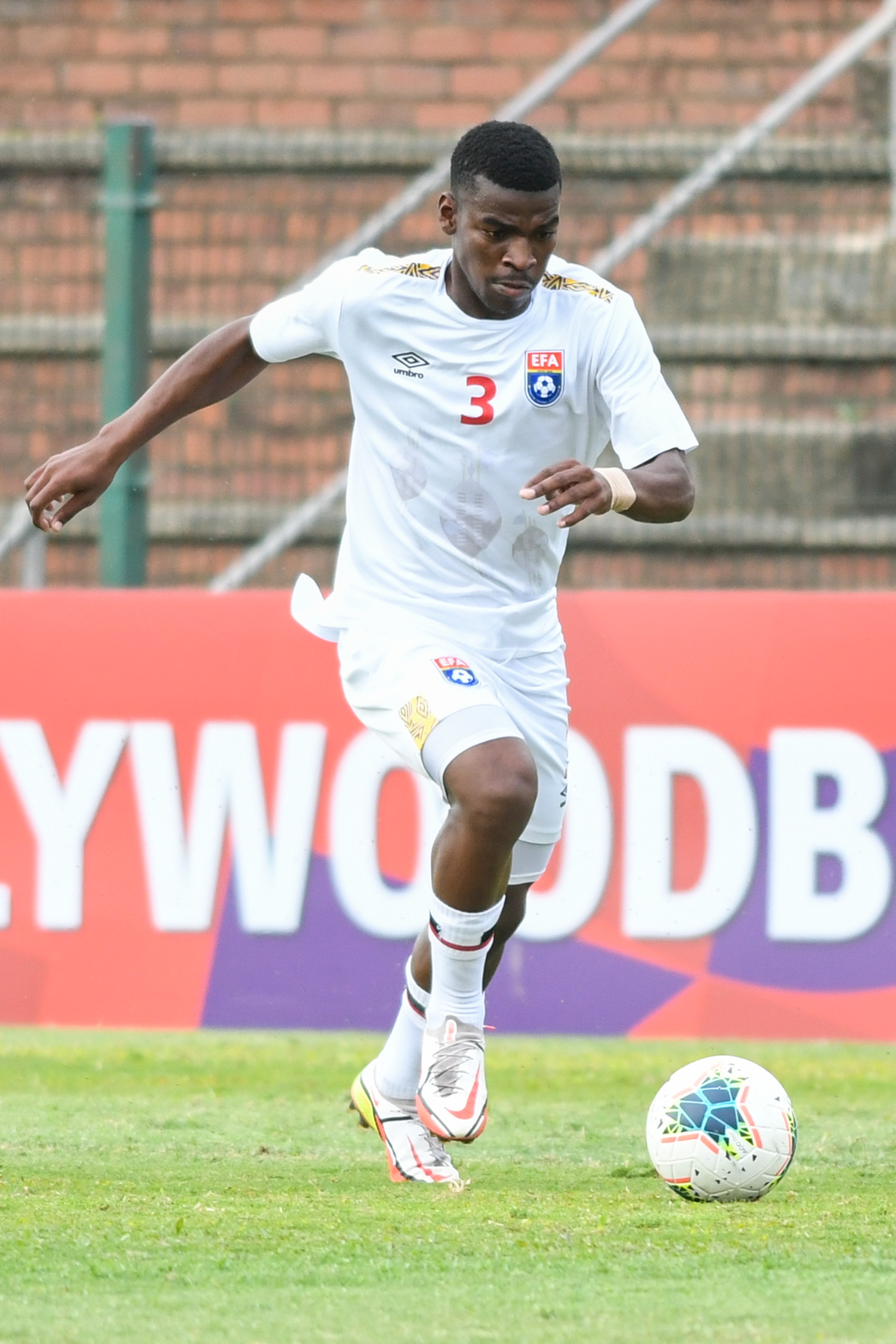 Swazi Star Set For Royal AM Move