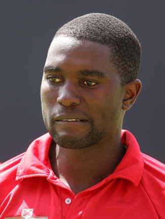 <strong><em>Zimbabwe captain Elton Chigumbura ponders who he should turn to... (Gallo Images)</em></strong><br />