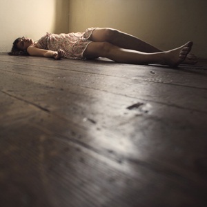 Dead woman from Shutterstock
