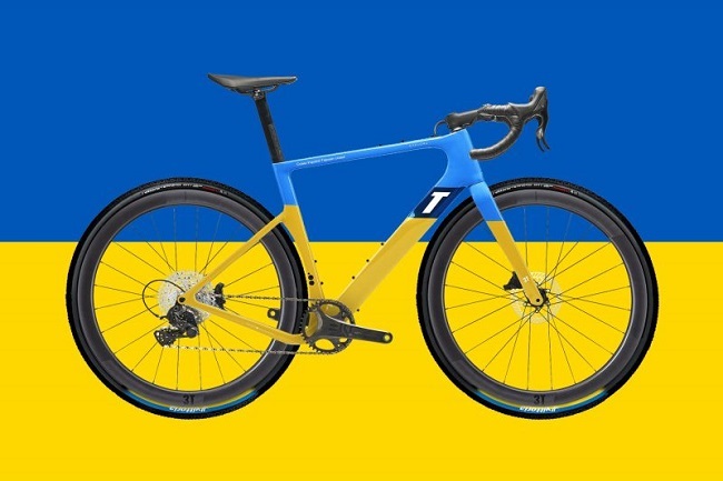One of the world’s best gravel bikes, now available in Ukrainian colours. (Photo: 3T)