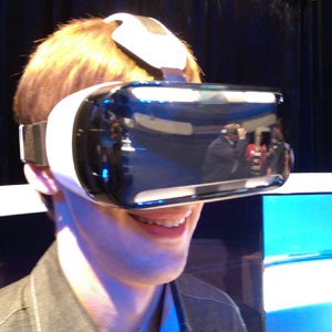 Samsung will sell its virtual reality headset in SA. (Duncan Alfreds, Fin24)