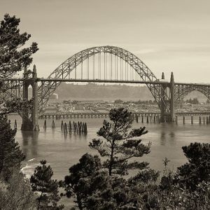 Yaquina Bay bridge, Oregon 