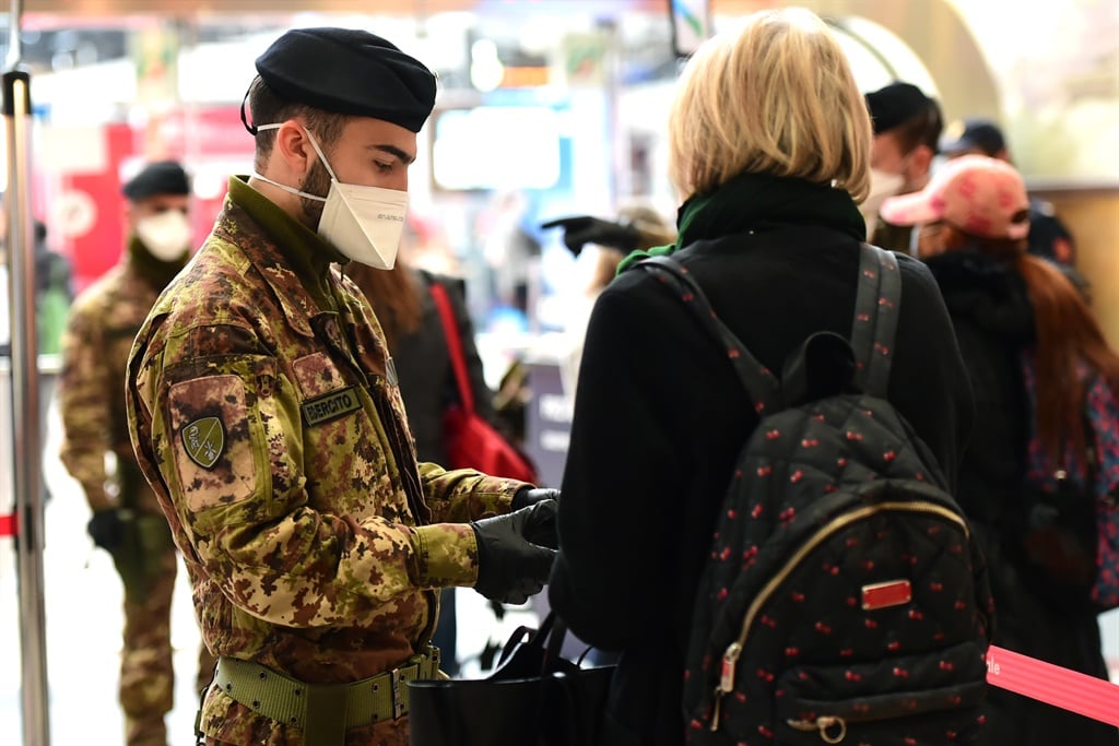 A general view of the central station during the military and police checks during the coronavirus outbreak on March 09, 2020 in Milan, Italy. Prime Minister Giuseppe Conte announced overnight a "national emergency" due to the coronavirus outbreak and imposed quarantines on the Lombardy and Veneto regions, which contain roughly a quarter of the country's population. (Photo by Pier Marco Tacca/Anadolu Agency via Getty Images)