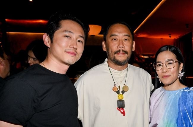 David with Beef co-stars Steven Yeun and Ali Wong. (PHOTO: Gallo Images/Getty Images)