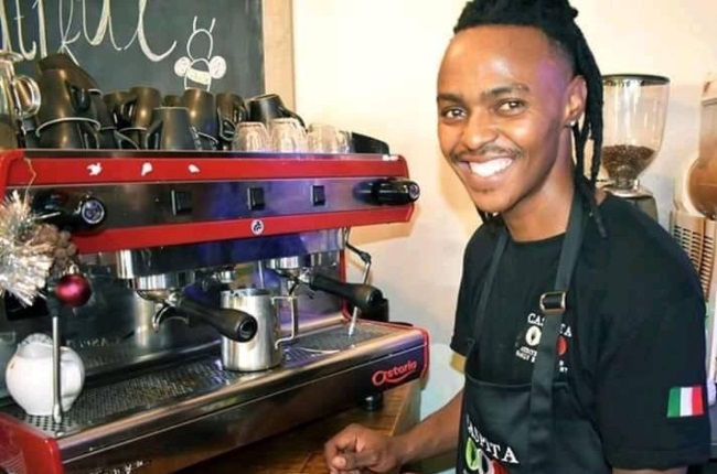 Athenkosi Mfeno from George fell for a barista job scam in Oman. (PHOTO: Facebook / Bring back athenkosi)
