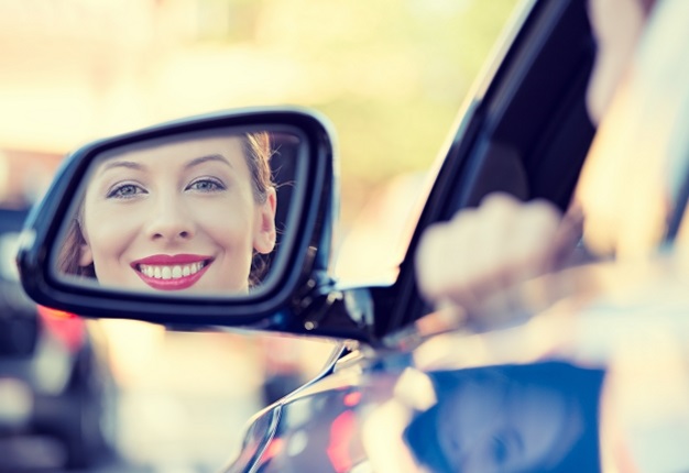 <b>BE VIGILANT:</b> It’s not enough to check your side-mirrors and indicate before changing lanes. Danger can lurk in your vehicle’s blind-spot. <i>Image: Shutterstock</i>