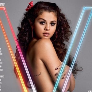 Selena - Selena Gomez's V magazine cover flirts with child porn | Life