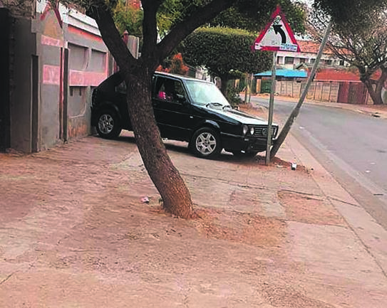 Residents in extension 1 were shocked after a car hit a street light and a wall on Saturday. Photo ­   by Kgalalelo ­     Tlhoaele
