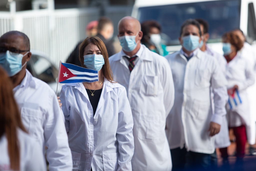 It takes most foreign-trained doctors months to register in SA. How did  Cuban health workers do it in 3 days? | News24