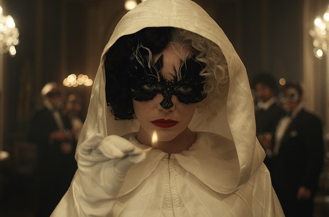 Emma Stone in Cruella.
