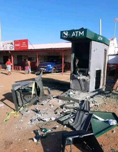 A damaged ATM that was bombed by thugs in Khuma near Klerksdorp. Photo by Mohanoe Khiba 