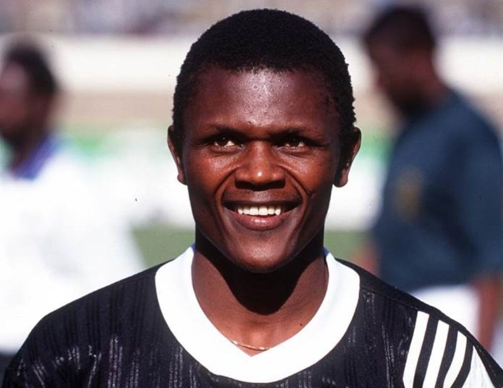 Bafana Bafana and Orlando Pirates legend John Moeti has passed on - This is  Football