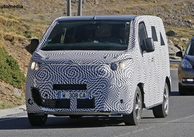 <b> SPOTTED IN TESTING:</b> Citroen is testing prototypes of its new Jumpy light commercial, a vehicle scheduled for launch in early 2016. <i>Images: Automedia</i>