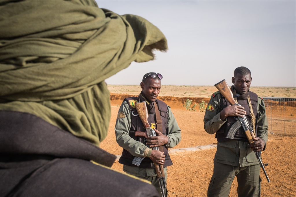 French soldiers from barkhane military operation in Mali (Africa) teaching malian soldiers how to fight against terrorism in Ansongo,, Mali. 