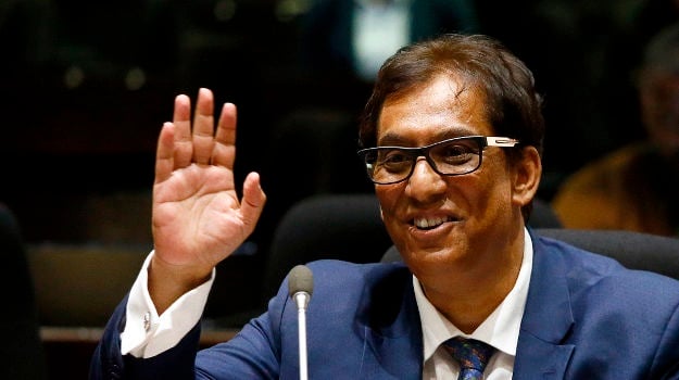Sekunjalo head Iqbal Survé argued that Sactwu was not in a dire financial position.