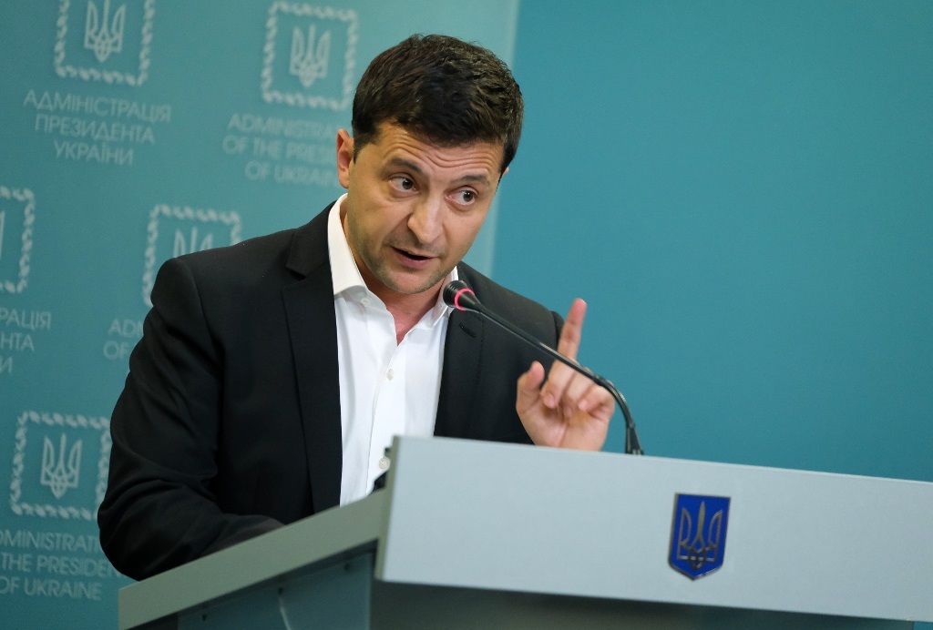 News24.com | President Volodymyr Zelenskiy: Ukraine wants peace but won't give up its land to Russia thumbnail