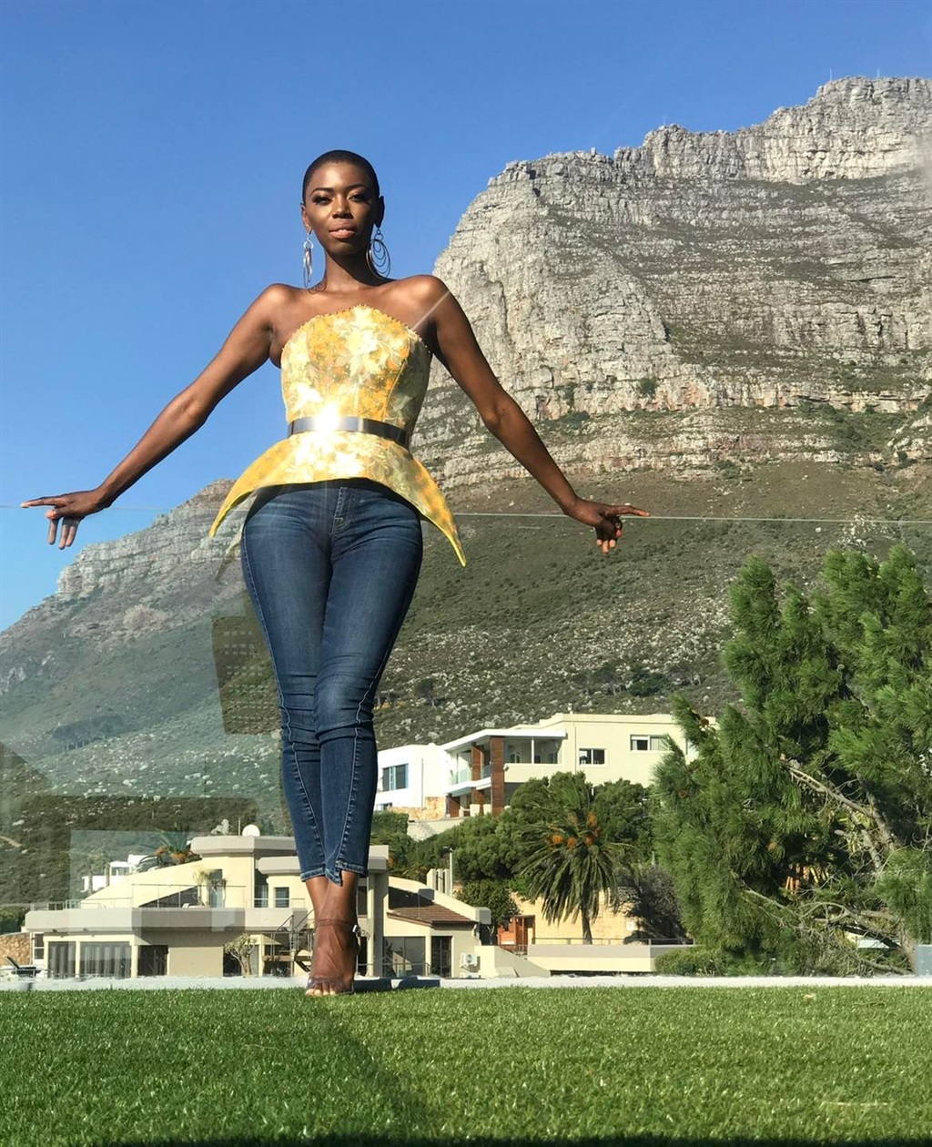 Songstress, Lira is recovering well.
