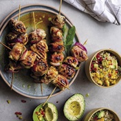 RECIPE | Chicken kebabs with jalapeño, honey and lime