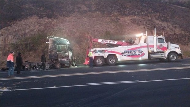 <p><strong>Van Reenen's Pass reopened after trucks were set alight
in KZN
</strong></p><p>The N3 Toll Route at Van Reenen's Pass in KwaZulu-Natal has
been reopened to traffic after six trucks were set alight by armed attackers
overnight.
</p><p>KZN traffic spokesperson Kwanele Ncalane said mop-up operations
continued into the morning.
</p><p>"This was a barbaric act. There was no need for such
incidents. There is still a huge traffic backlog, and motorists are urged to
delay their travel arrangements where necessary," said Ncalane.
</p><p>N3 Toll Concession spokesperson Thania Dhoogra said the
southbound lanes on Van Reenen's Pass are now open, accommodating both
directions of traffic using contraflow.
</p><p>"The northbound carriageway (towards Johannesburg) will
remain closed until repairs can be completed and the road deemed safe for
passage," said Dhoogra.
</p><p><em>&nbsp;- Lisalee
Solomons</em></p><p><em>(PHOTO: Supplied by Joey Govender/Joey's Towing)</em></p>