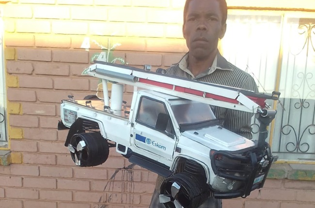 Seun first built a wire car for his sons in 2013 and soon many locals were interested in buying his models. (PHOTO: Supplied) 
