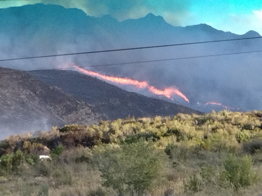 Helicopters Deployed To Raging Fire In Cape Winelands News24