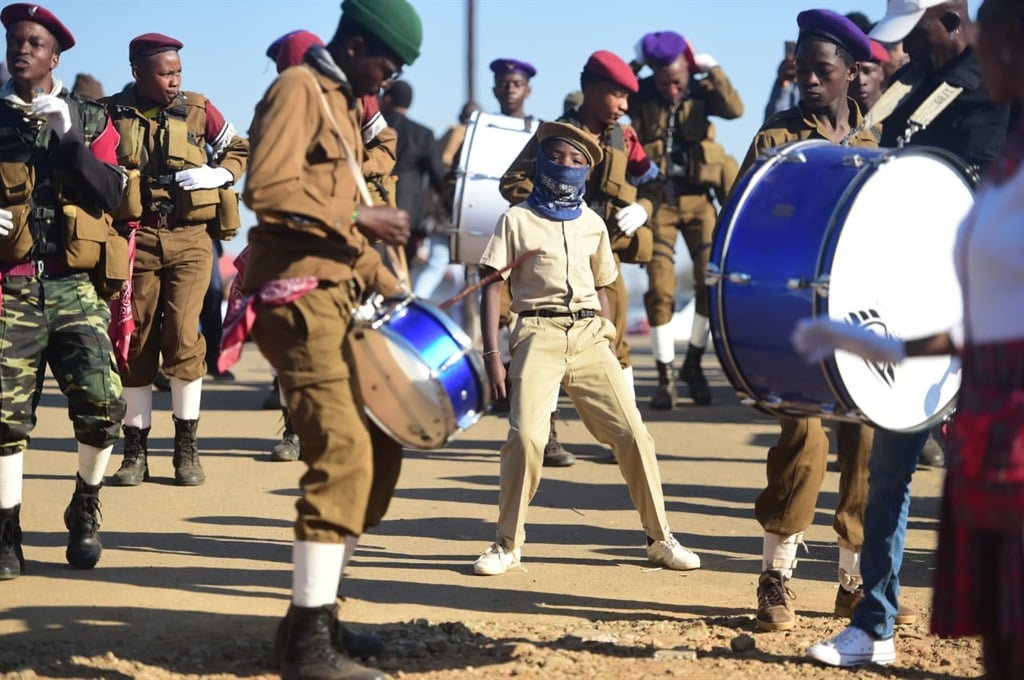 Troops, Traditional music groups and communities f