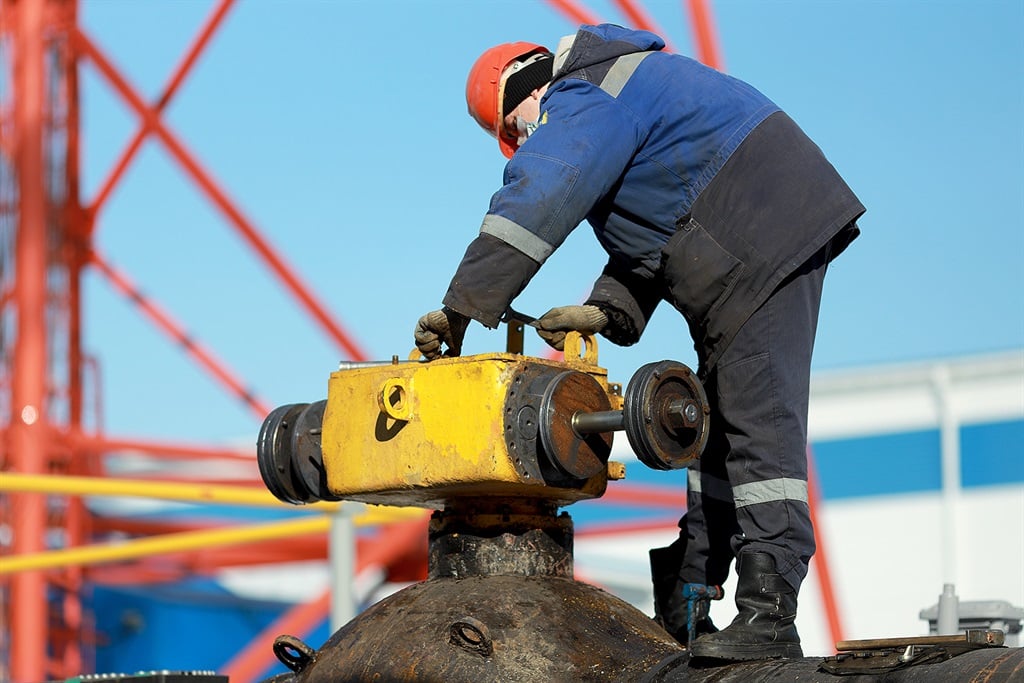 Rusia menghentikan pasokan gas ke Polandia dan Bulgaria setelah negara-negara tersebut menolak untuk membayar dalam rubel