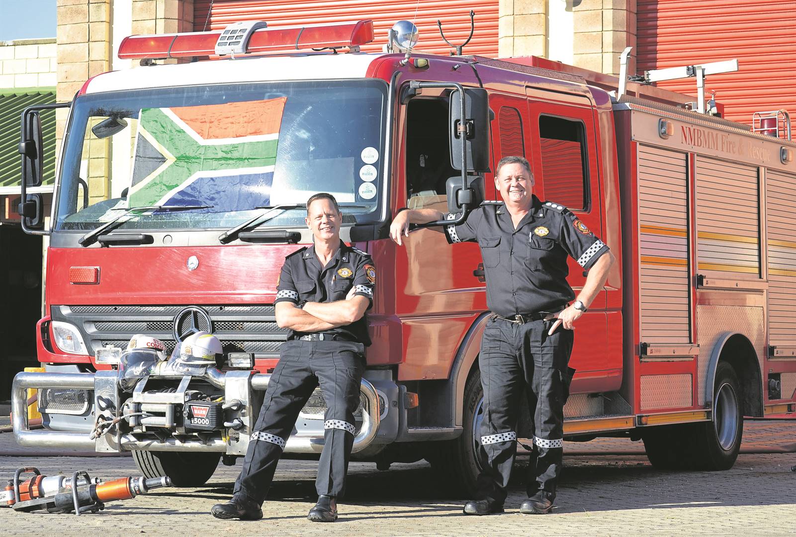 Alton Senekal (links) en sy broer Riaan Senekal is die enigste twee Oos-Kaapse brandweermanne wat aan die Wêreld-Brandweerpele in Portugal gaan deelneem.                                  
