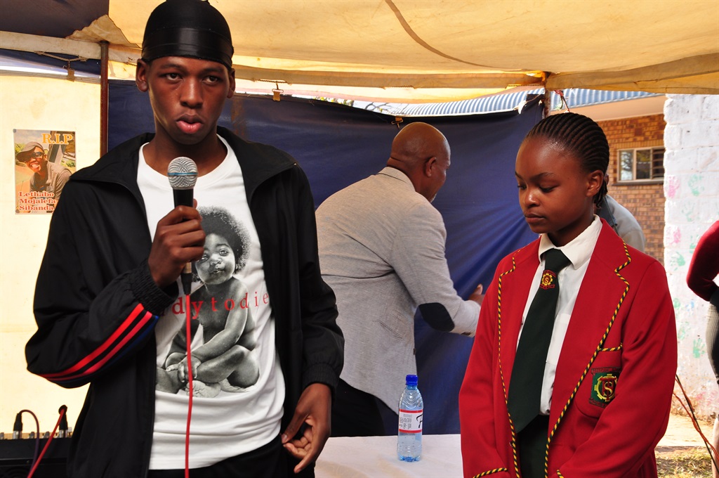 Mashudi Makanye and Onkabetse Mafokwane speaking a