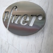 Pfizer growth set to stall with Covid-19 product sales outlook unchanged