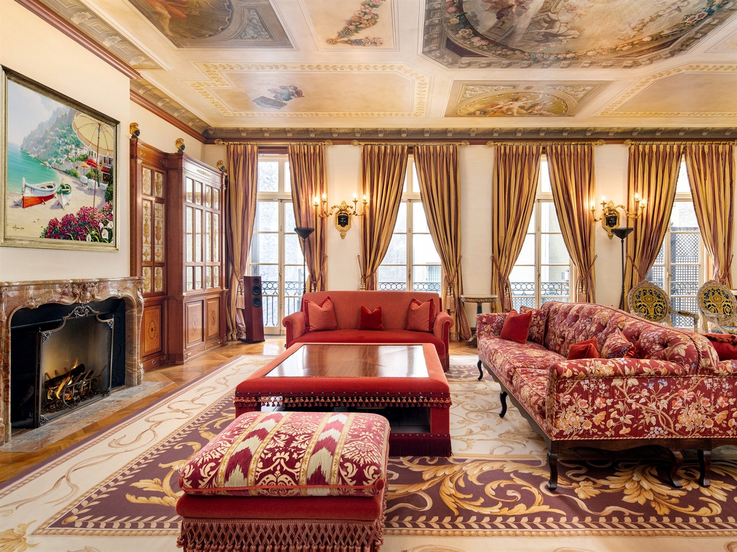 One of the mansion's living rooms. Travis Mark and Spotless Group/Sotheby’s International