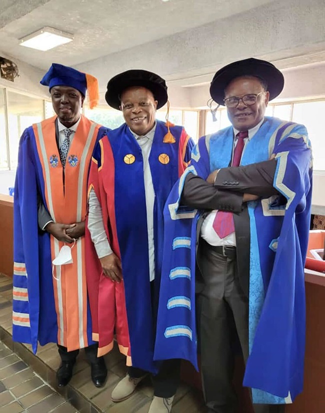 Duma Ndlovu receives an honorary doctorate from th