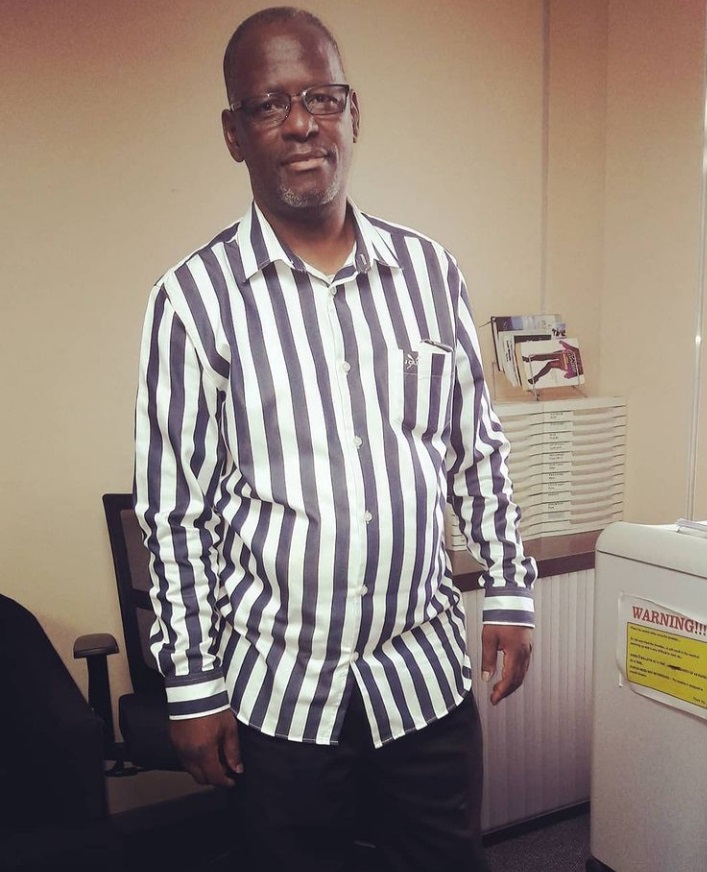 Newsreader Scelo Mbokazi has died following a short illness. 
Photo from Instagram.