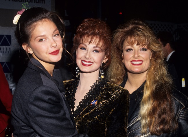 Naomi Judd with her daughters Ashley, left, and Wynonna. (PICTURE: Gallo Images/ Getty Images)