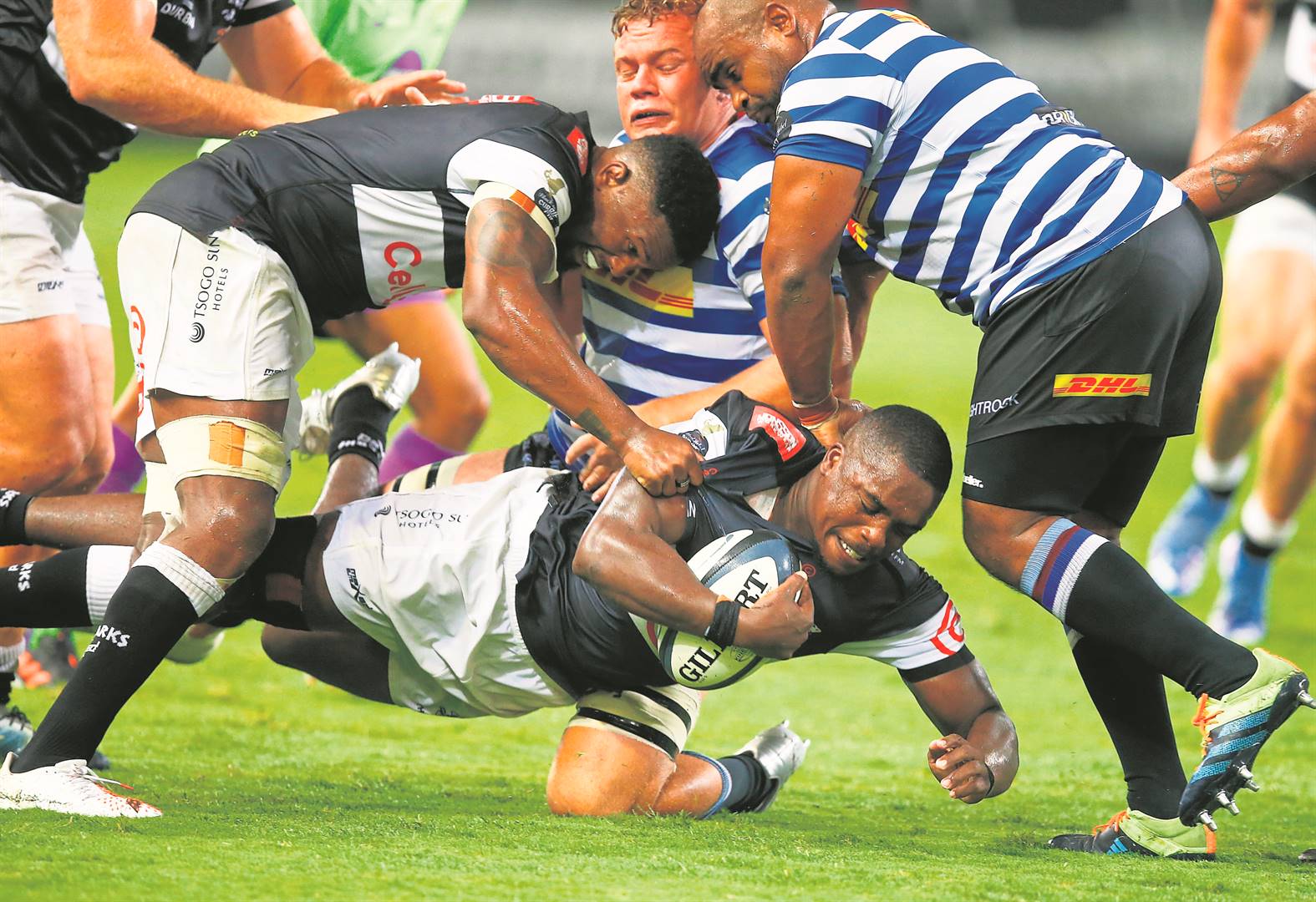 One of three changes in the front row, Sharks hooker Fez Mbatha will hope to cross the advantage line against the Cheetahs as often as he did against the Western Province at Hollywoodbets Kings Park in February. PHOTO: Gallo