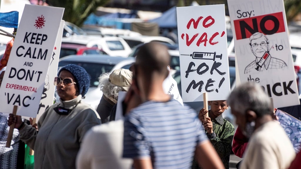 An anti-vaccine protest in Cape Town, on 14 August 2021. (Photo by Gallo Images/Brenton Geach)