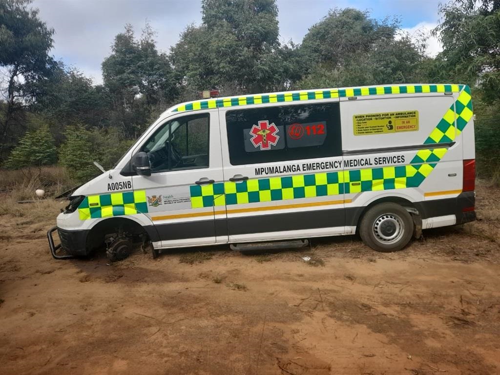 Mpumalanga police launched a manhunt after paramedics were held hostage while seven suspects stripped an ambulance of parts.