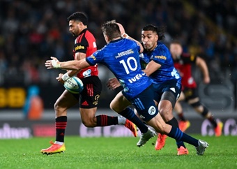 Crusaders' first-half dominance secures Super Rugby Pacific final over Blues