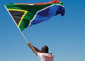 Mzansi not happy with government’s plan to erect a R22 million flag