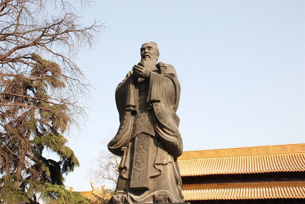 Confucius statue in China