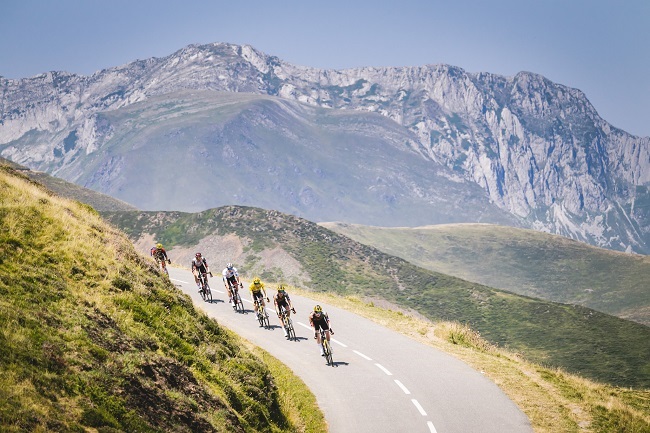 Stunning terrain in the high Pyrenees. With technical and treacherous high-speed descents. (Photo: A.S.O/Charly Lopez, Pauline Ballet, Jered & Ashley Gruber)