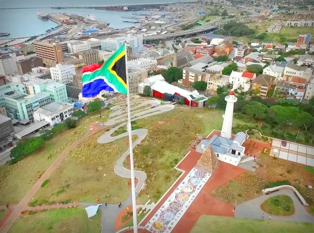 The tallest flag in South Africa flies at the Donkin Reserve monument in Gqeberha.