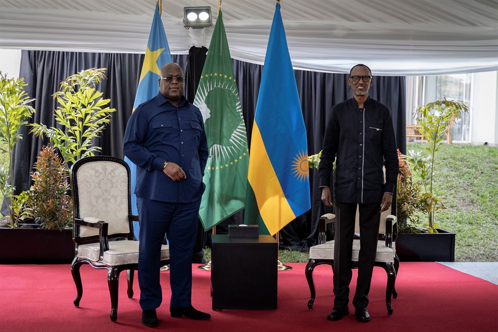 Rwandan President Paul Kagame (R) and Democratic Republic of Congo (DRC) President Felix Tshisekedi.