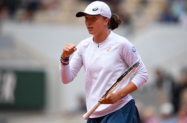 Swiatek Surpasses Serena's Streak For 2nd French Open Title