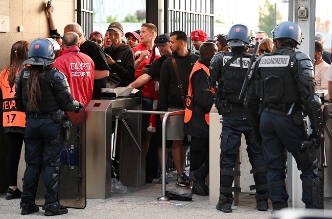 Problems at Stade de France. (Photo by Matthias Hangst/Getty Images)