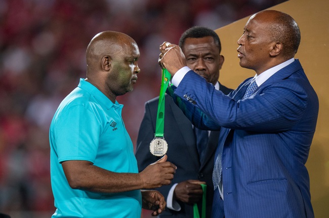 Al Ahly head coach Pitso Mosimane and CAF president Patrice Motsepe (Getty Images)